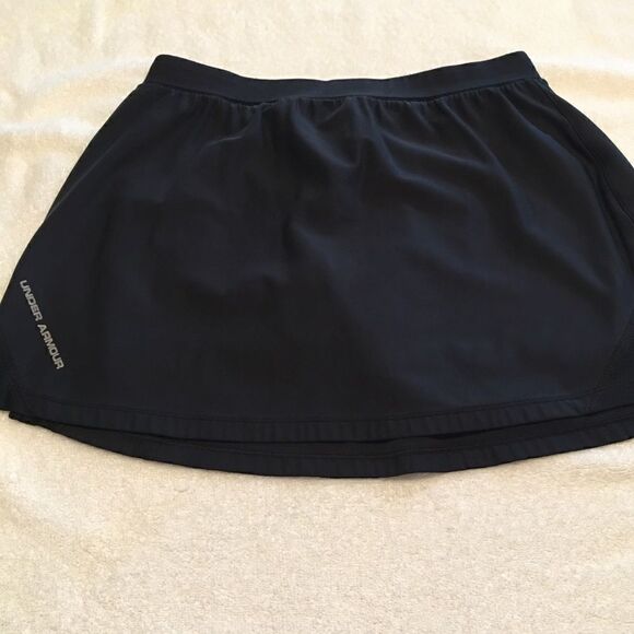 Under Armour Dresses & Skirts - Under Armour black Medium tennis skirt